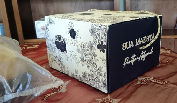 PANETTONE CON GOCCE DI CIOCCOLATO E CANDITI D'ARANCIA DA KG 1 LINEA FLOREALE